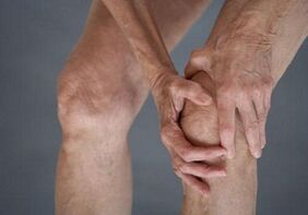 Selbstmassage des Knies mit Arthrose